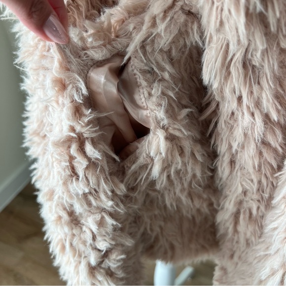 Plush Faux Shearling Jacket - Picture 4 of 7